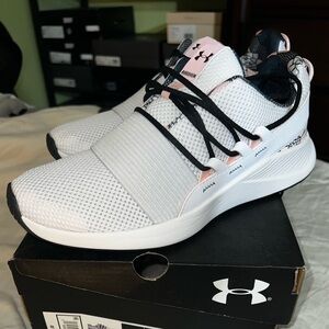 Women’s Under Armour Charged Breathe Print Tennis Shoes - Size 9.5